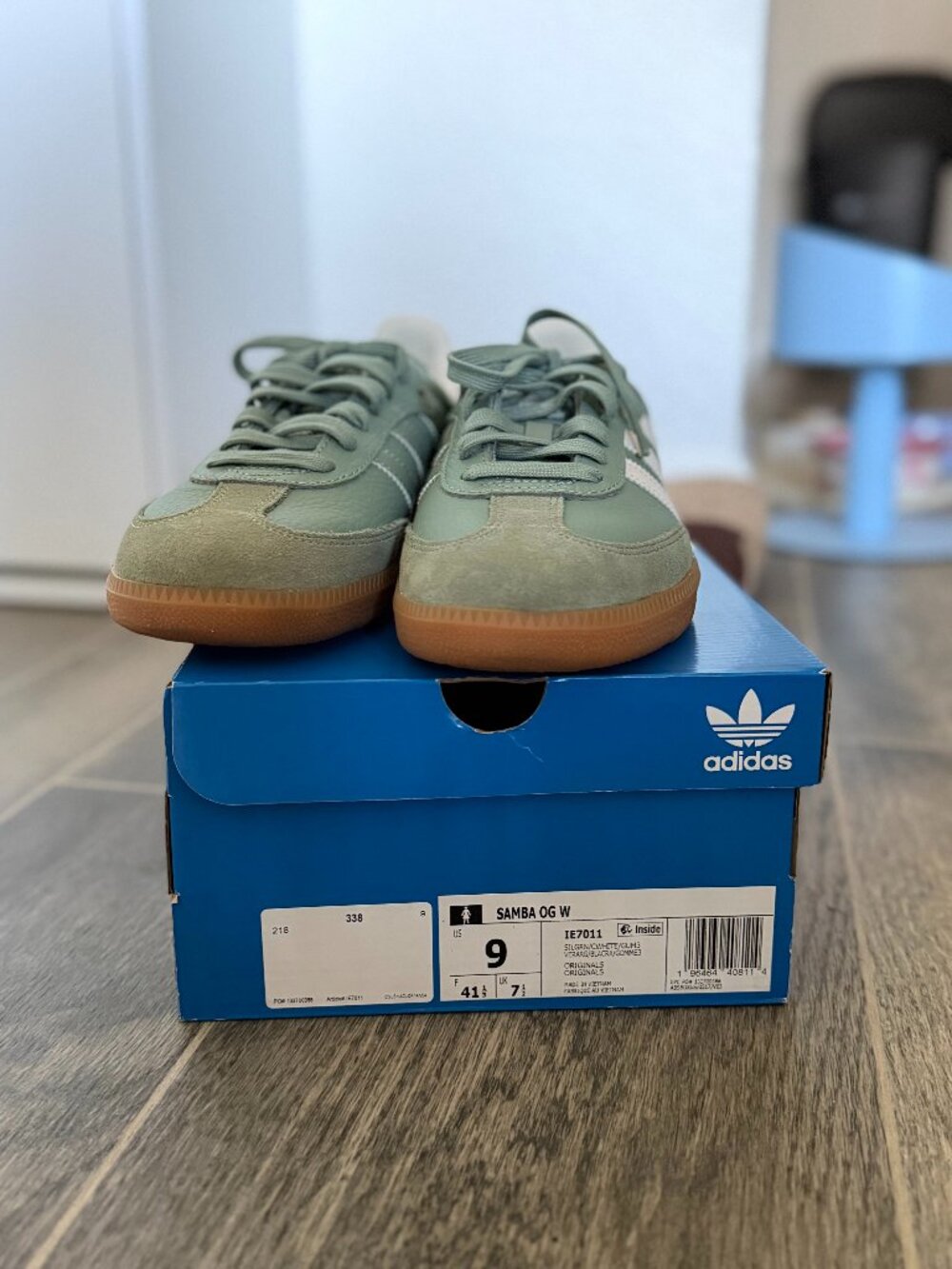 Adidas Samba OG Silver Green – Women's Size 9 – Original Box Included - Picture 2 of 4